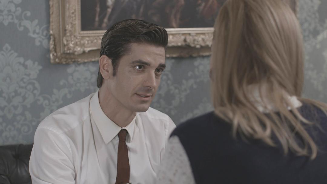 «Ο Παράδεισος των κυριών» απόψε στις 20:00 – Ο Αποστόλης επιστρέφει στο σπίτι της Μάγιας, μετά την προδοσία του γιου του