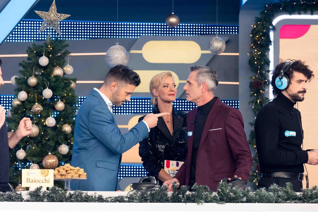 Εορταστικό «ROUK ZOUK» με την Ζέτα Μακρυπούλια – Μια βραδιά γεμάτη εκπλήξεις και πολύ γέλιο