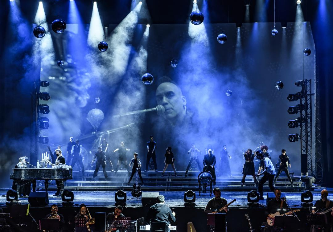 Scrooge & Ghosts and Rock n Roll: Οι νικητές των προσκλήσεων για την παράσταση του Πάνου Μουζουράκη