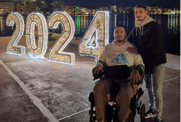 Ο 26χρονος που τραυματίστηκε σοβαρά όταν βούτηξε για τον σταυρό το 2021