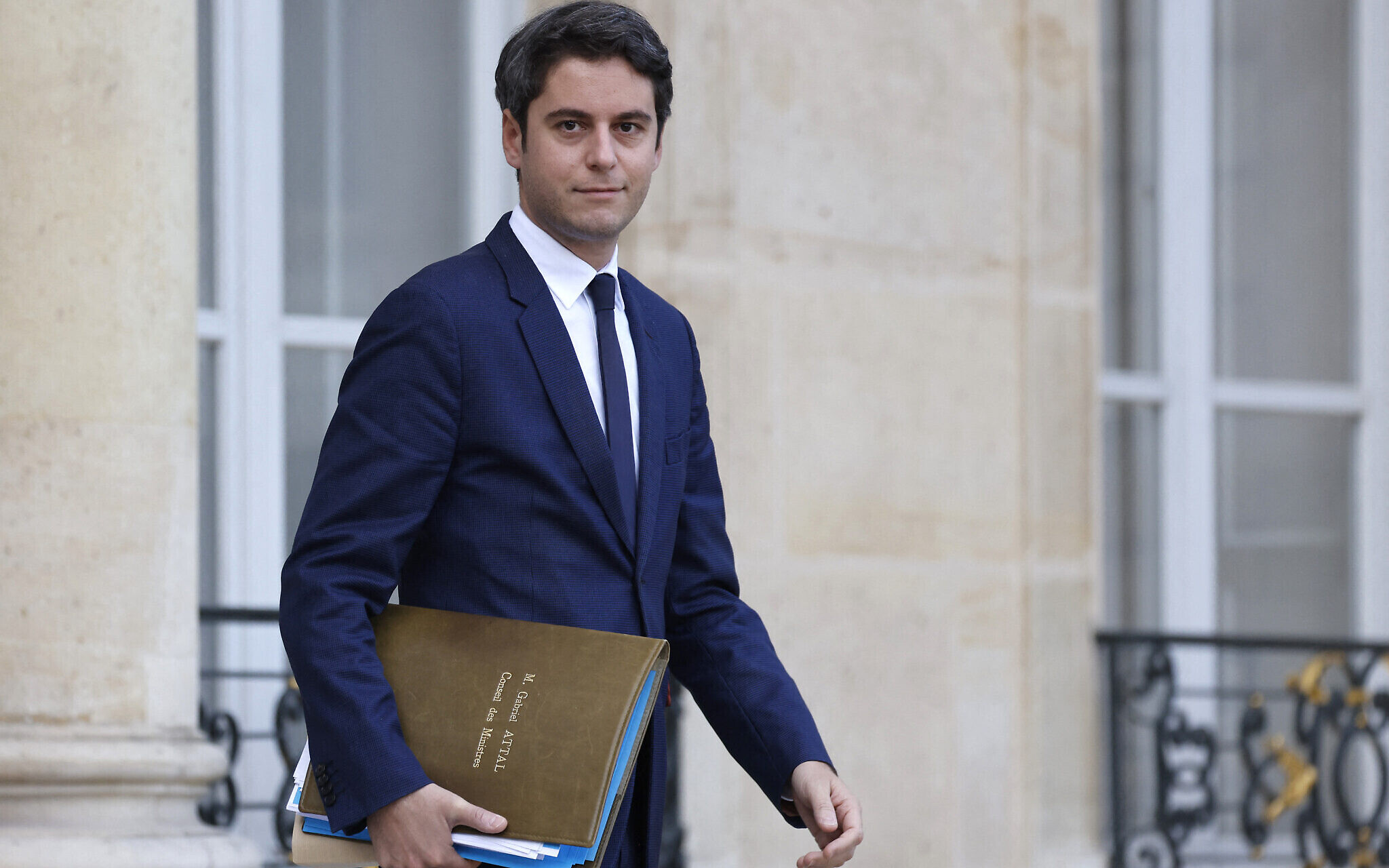 Γαλλία: Και… ηθοποιός ο νέος Πρωθυπουργός, Γκαμπριέλ Αττάλ – Ο ρόλος που θα παίξει στη σειρά «Askip»