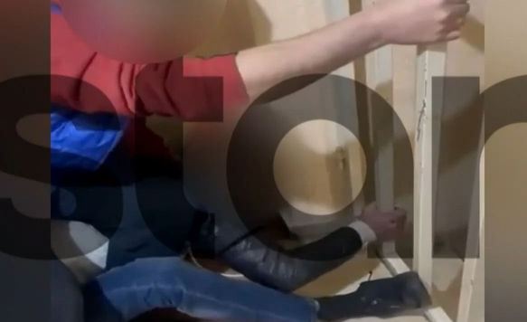 Κολωνός: Βίντεο ντοκουμέντο με ζευγάρι να παλεύει σώμα σώμα με διαρρήκτες