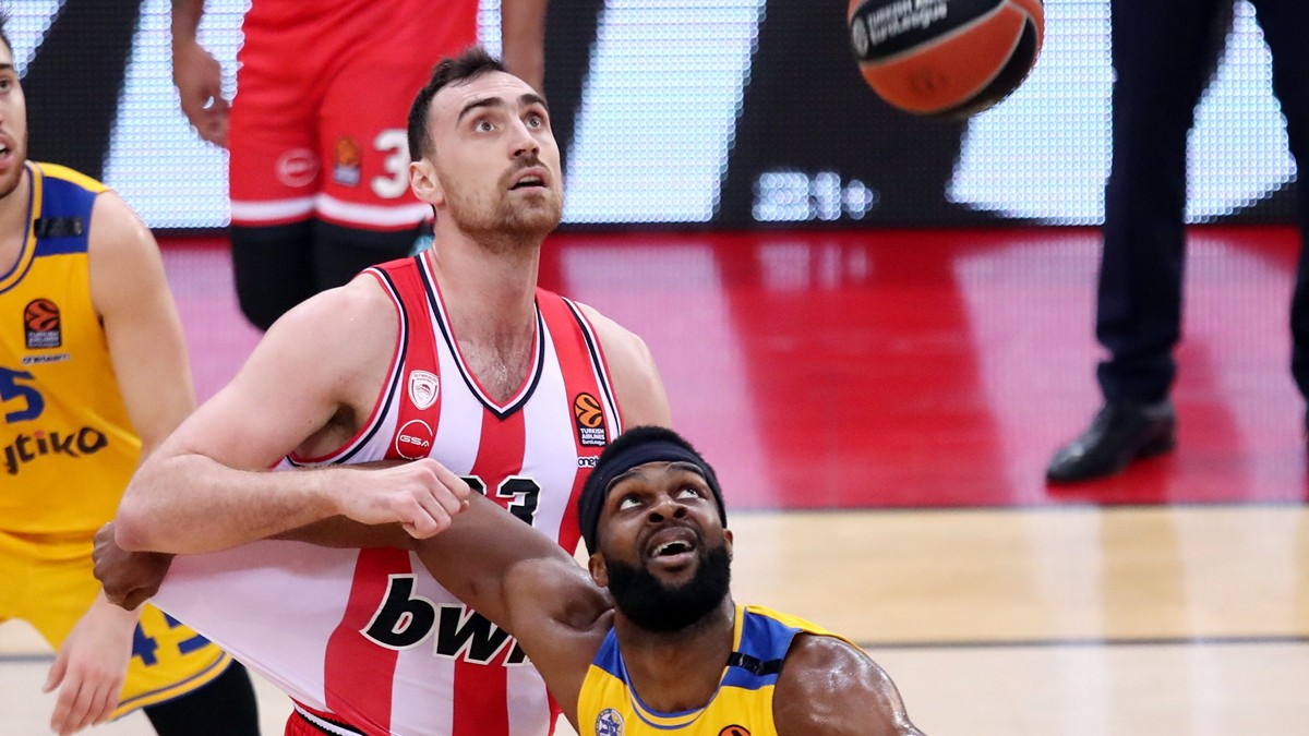 Ολυμπιακός – Μακάμπι Τελ Αβίβ 89-72: Με «πύργο» τον Μιλουτίνοφ