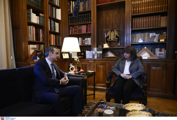 Μητσοτάκης - Σακελλαροπούλου