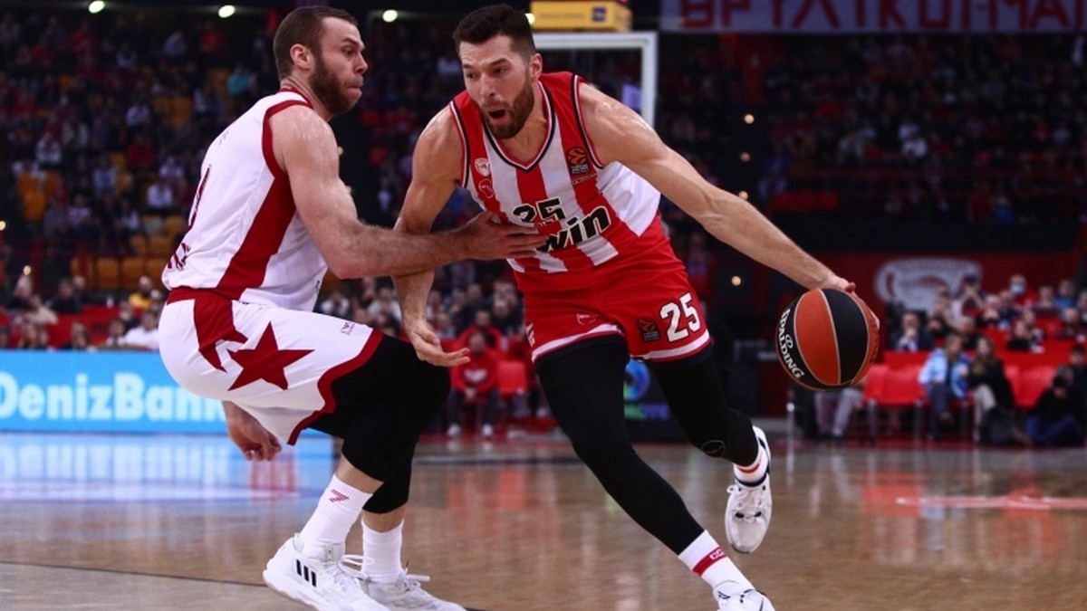 Ολυμπιακός – Αρμάνι Μιλάνο 79-74: Αγχώθηκε χωρίς λόγο, αλλά έκανε ποδαρικό με νίκη στο 2024