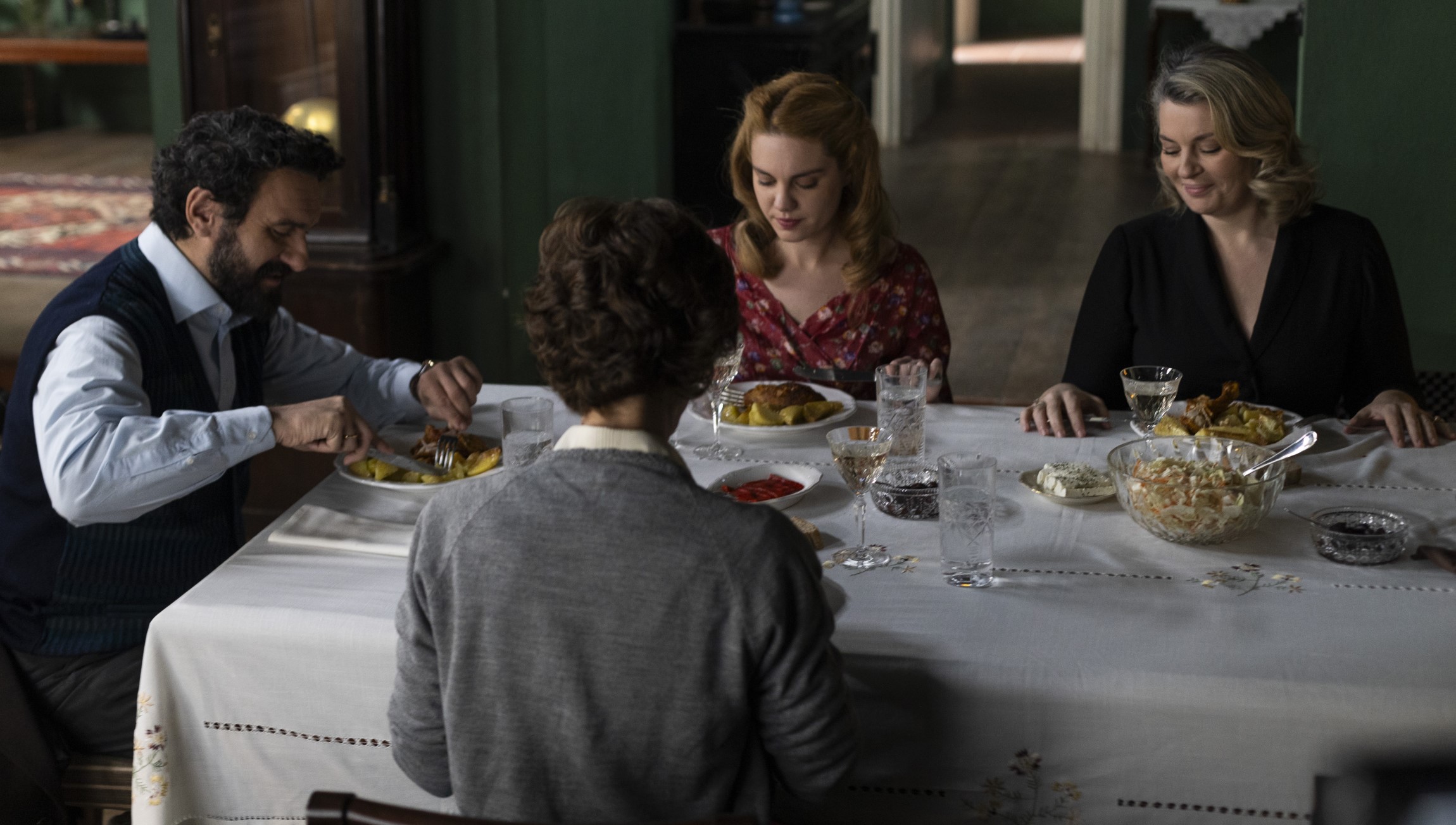 Το προξενιό της Ιουλίας: Η εξαφάνιση του Χρήστου αναστατώνει το αρχοντικό