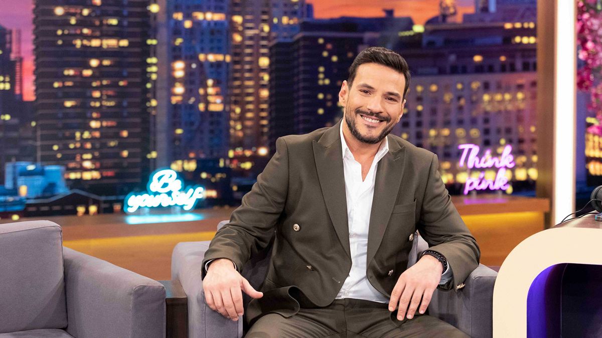 Κώστας Τσουρός: Η ψυχοθεραπεία, οι κρίσεις πανικού και η σχέση με τον πατέρα του – ΒΙΝΤΕΟ