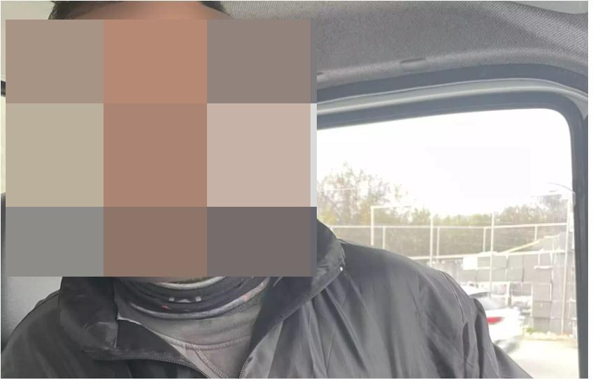 Δολοφονία στην Χαλκίδα: Με το μαχαίρι καρφωμένο στην ωμοπλάτη εντοπίστηκε ο 42χρονος – Σκηνές τρόμου στη μέση του δρόμου