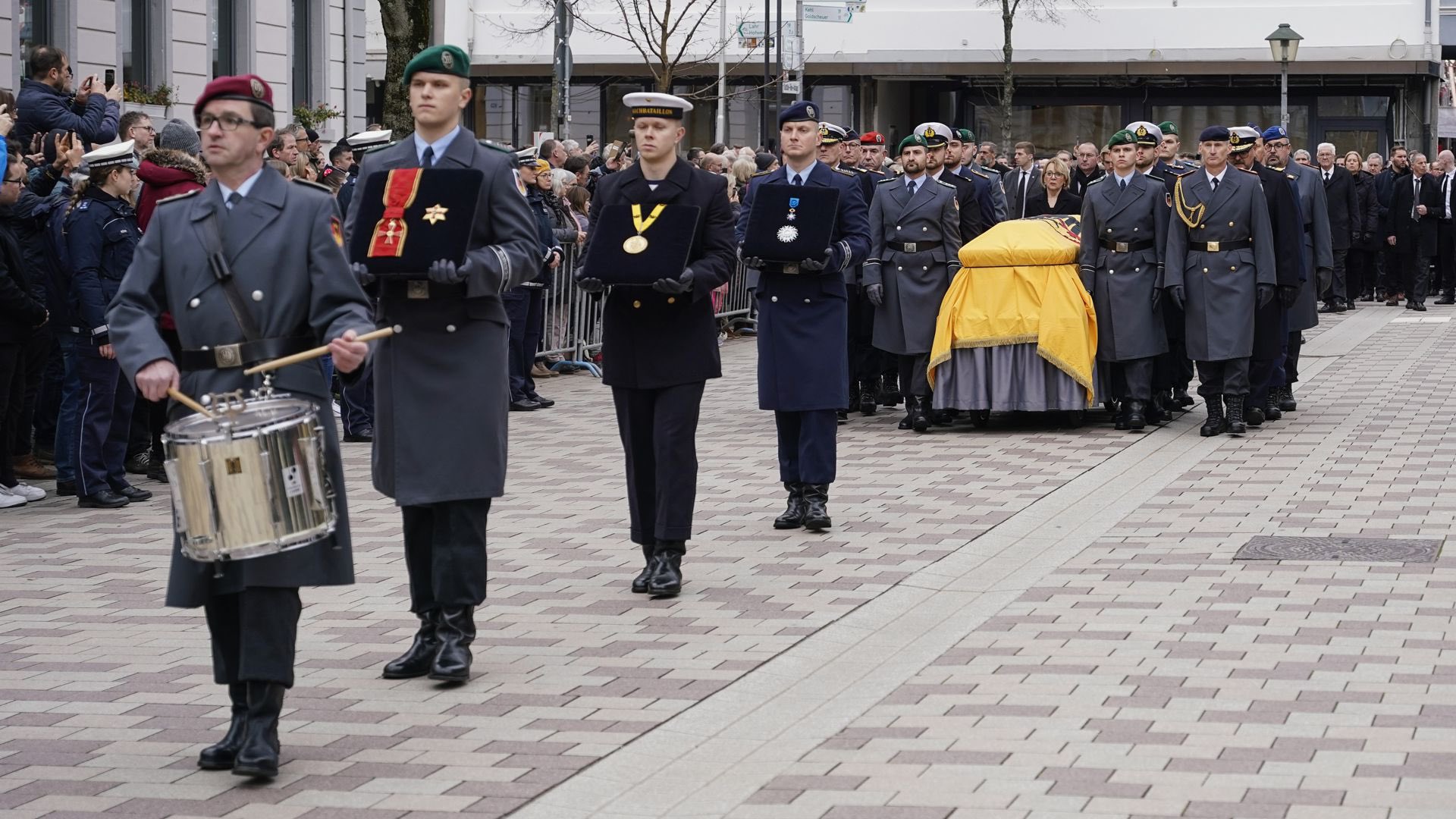 Η Γερμανία αποχαιρέτησε τον Βόλφγκανγκ Σόιμπλε