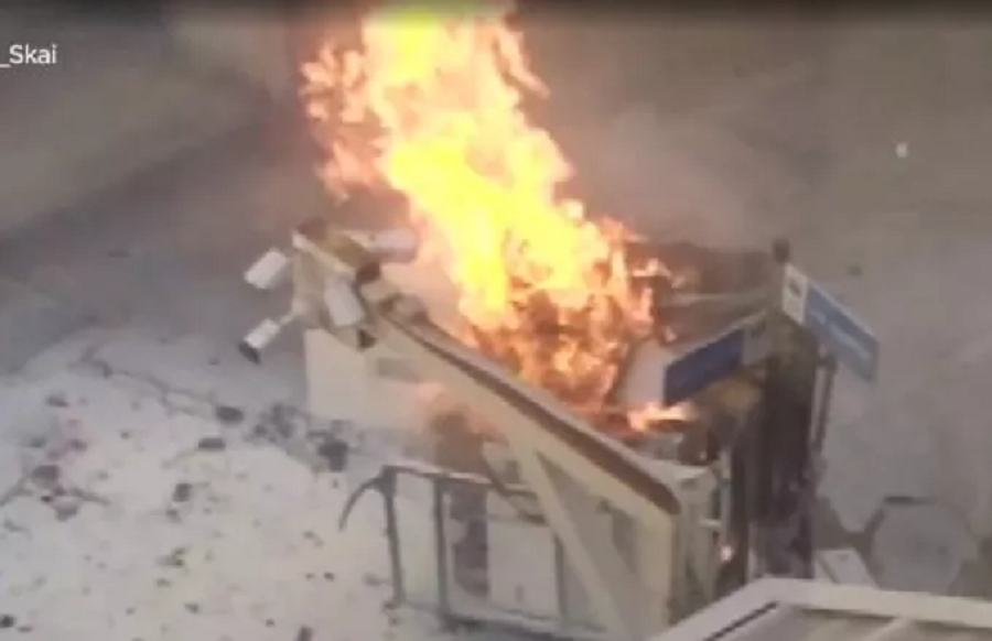 Νέο Φάληρο: Φωτιά σε όχημα στην παλιά παραλιακή