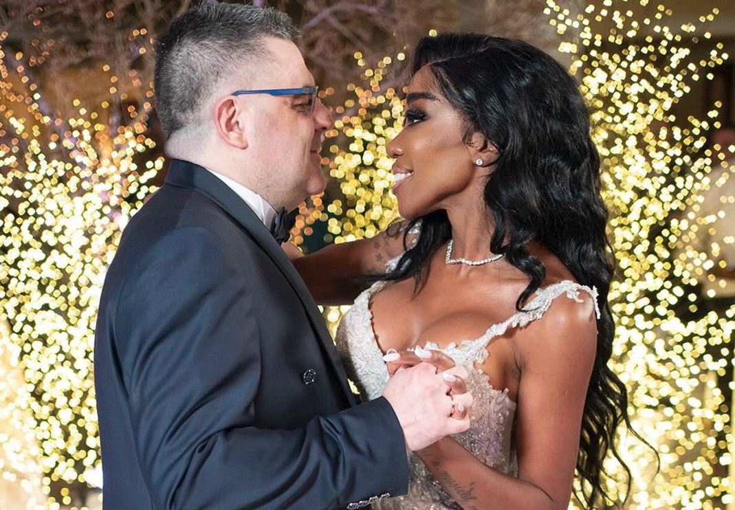 Η Ελίζαμπεθ Ελέτσι απαντά για τον γάμο της: «Είναι δυνατόν να το παίξω ότι είμαι ζάμπλουτη και να σκορπάω τα λεφτά μου έτσι;»