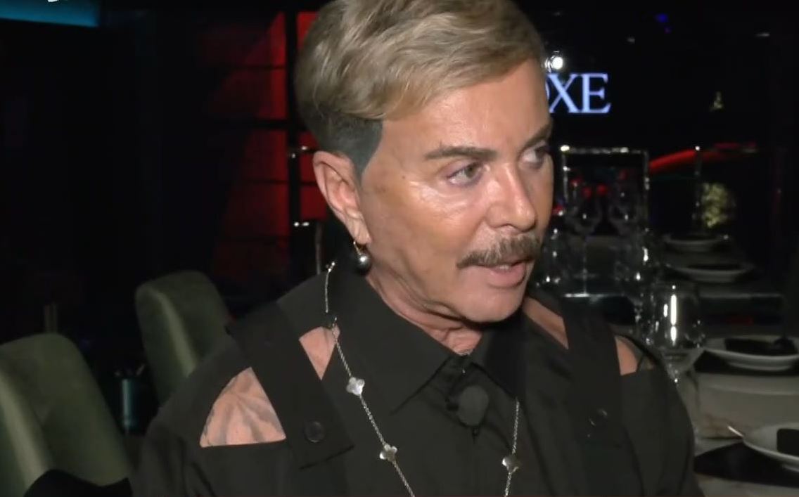 Λάκης Γαβαλάς