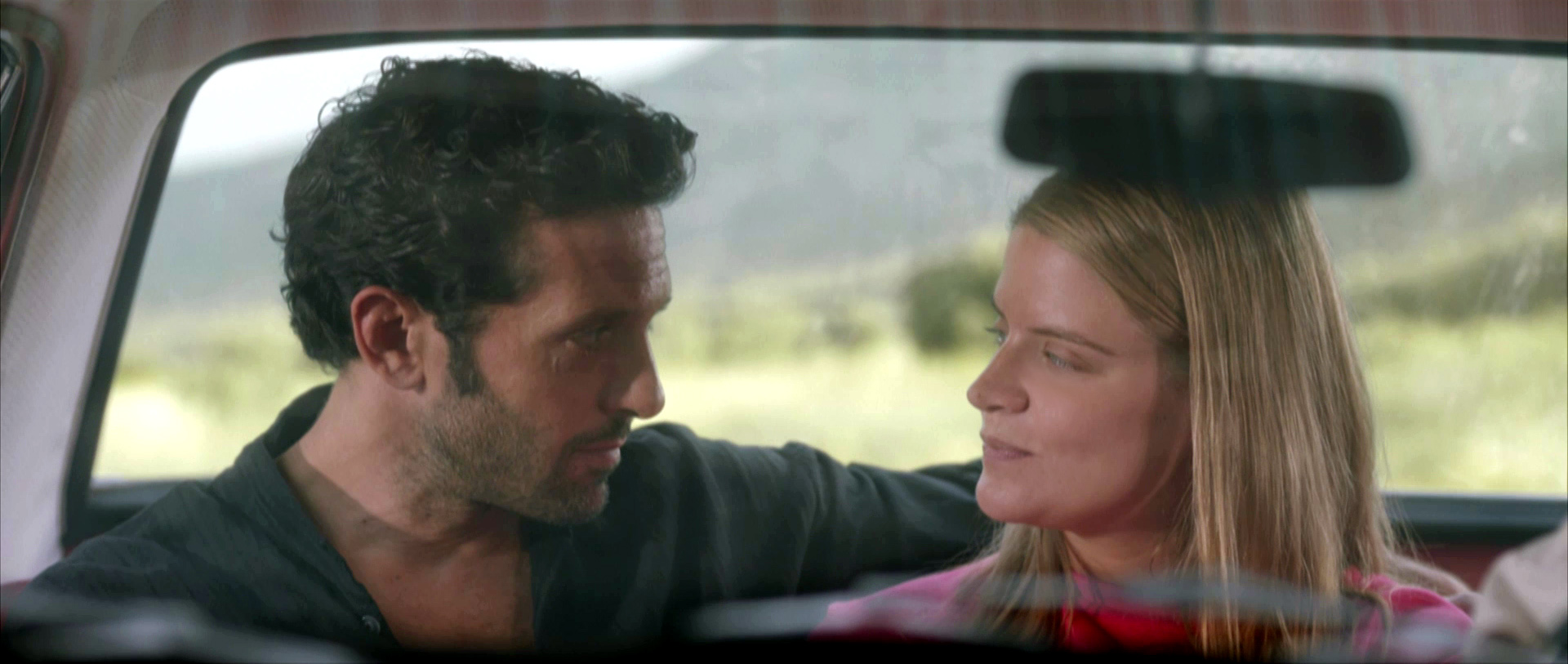 Η παραλία: Κρυμμένα μυστικά από το παρελθόν του Χάρι έρχονται στο φως