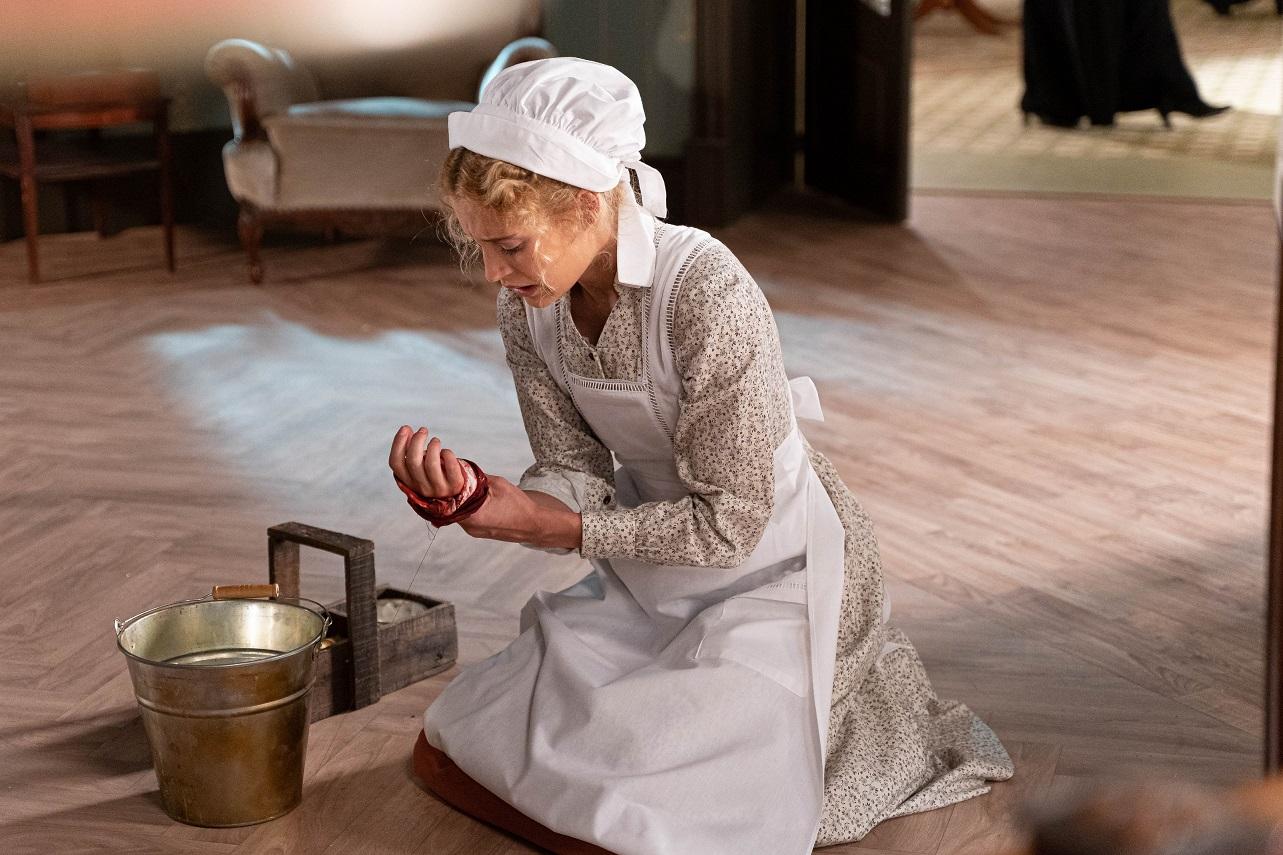 La promesa – Η υπόσχεση: Ο Κονράδο στρέφει τις υποψίες του στη Χάνα απόψε στις 20:00