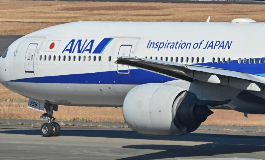 Θρίλερ σε πτήση: Μεθυσμένος επιβάτης δάγκωσε αεροσυνοδό