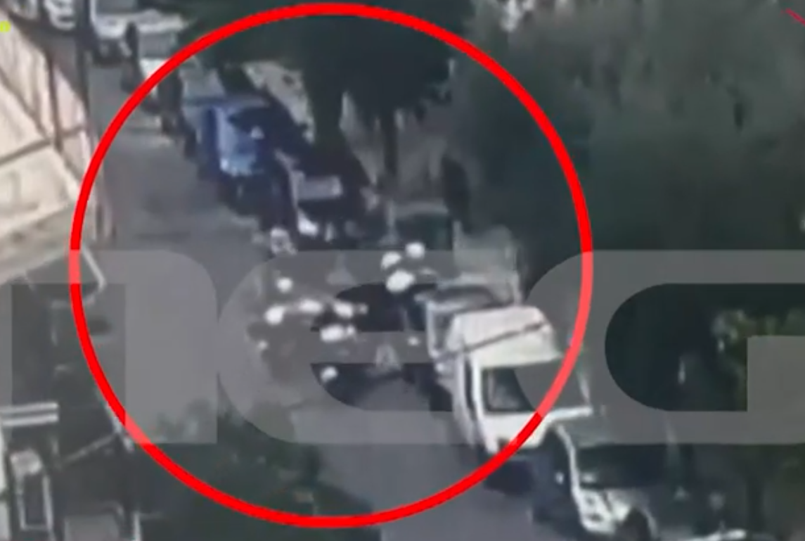 Καλλιθέα: Καρέ – καρέ η καταδίωξη και η σύλληψη διαρρηκτών