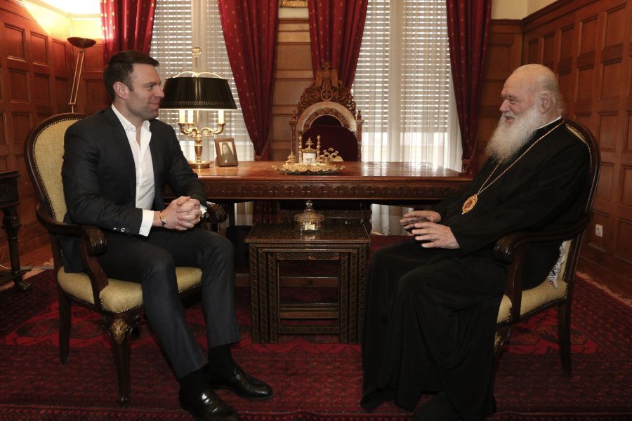 Ιερώνυμος μετά τη συνάντηση με Κασσελάκη: Είμαι επιφυλακτικός για τον γάμο ομοφύλων – Πρώτα να δούμε τον νόμο