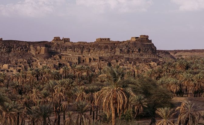Η οχύρωση με τα 74 προπύργια περικλείει την όαση Khaybar στην Μεδίνα της Σαουδικής Αραβίας.