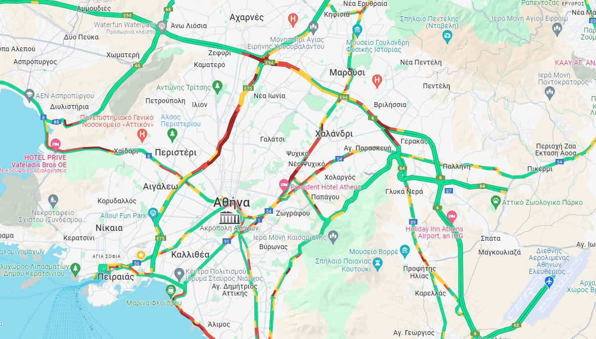 LIVE η κίνηση: «Ποτάμι» τα αυτοκίνητα στην Κηφισίας – Καθυστερήσεις στην Αττική Οδό