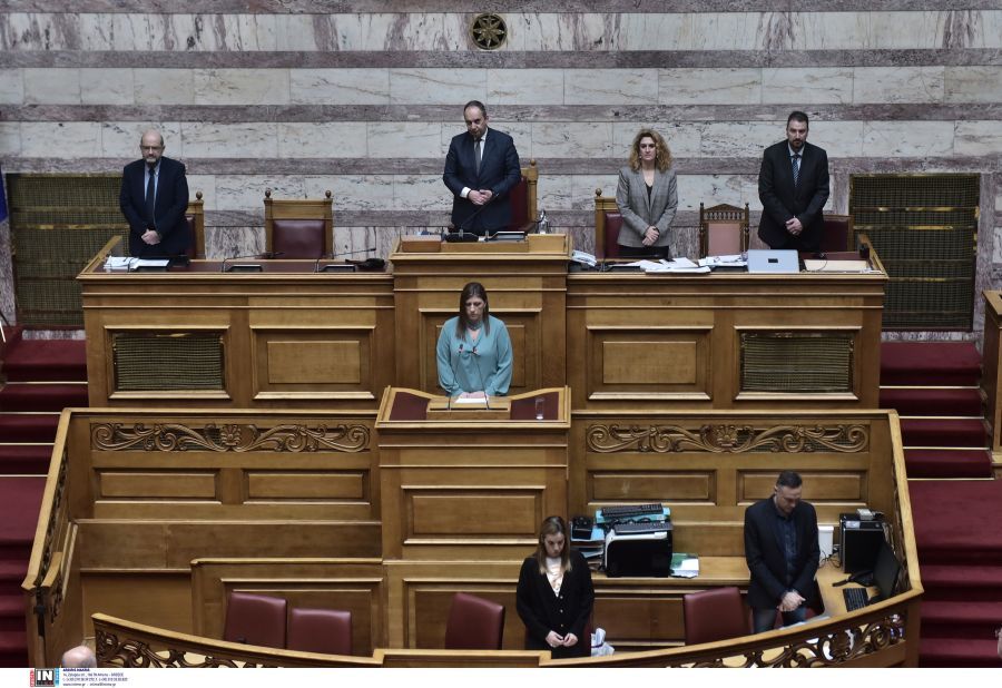 Βουλή: Η Ζωή Κωνσταντοπούλου ζήτησε ενός λεπτού σιγή στην μνήμη του Σήφη Βαλυράκη