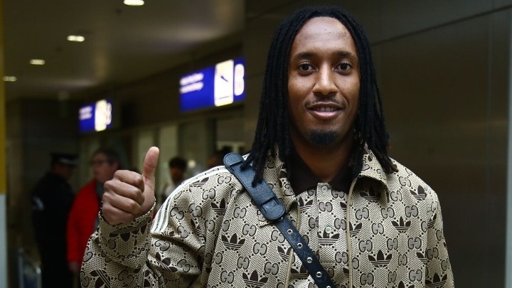 Ολυμπιακός: Στην Αθήνα ο Ζελσόν Μαρτίνς – «Ήρθα για να δώσω τα πάντα»