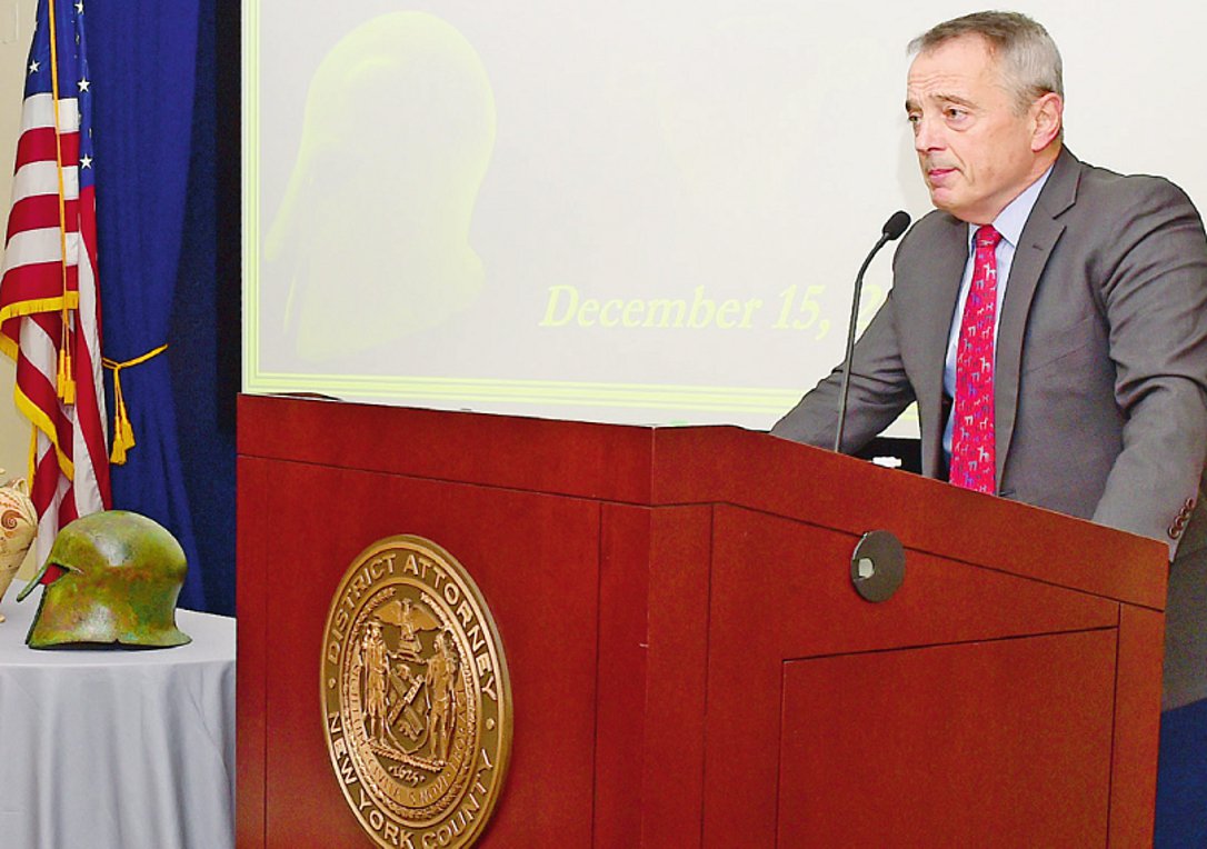 Μάθιου Μπογδάνος: «Ιερό καθήκον η επιστροφή των αρχαιοτήτων»