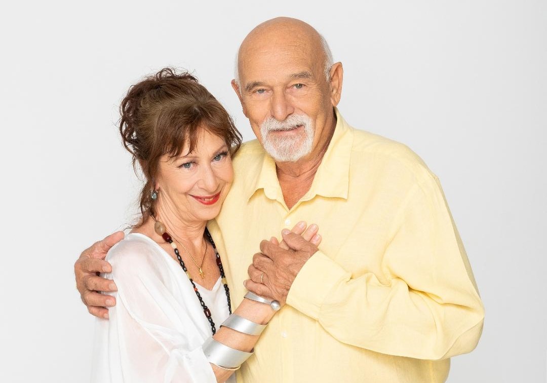 Μην αρχίζεις τη μουρμούρα: Επιστρέφει απόψε με απολαυστικό επεισόδιο – Ο Μπάμπης «εξαφανίζει» τα χρήματα που κέρδισαν στο καζίνο