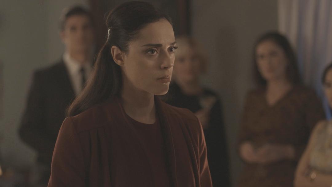 Ο Παράδεισος των κυριών: Η Μιράντα φεύγει για την Πάτρα και ο Πάρης συλλαμβάνεται