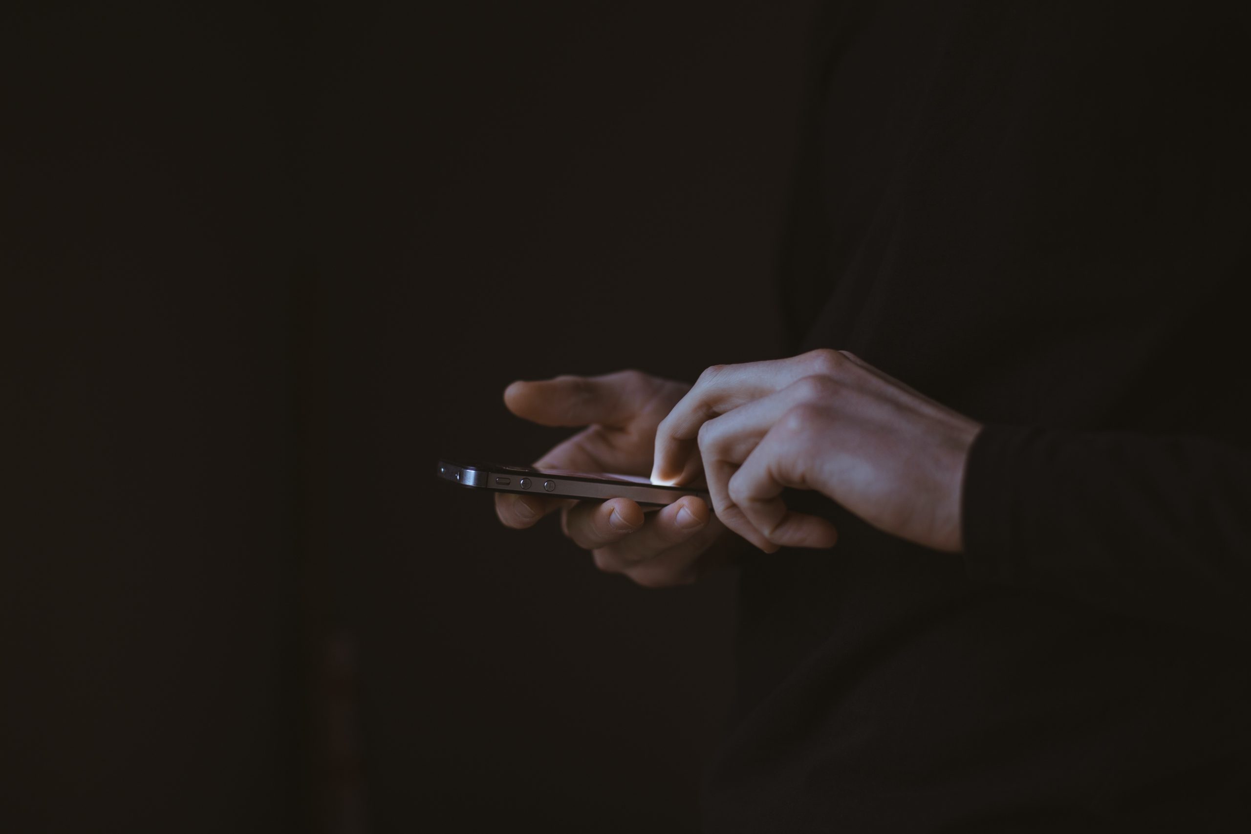 ΑΑΔΕ: Προσοχή σε παραπλανητικά SMS υποκλοπής στοιχείων – Πώς θα καταλάβετε ότι είναι fake τα μηνύματα