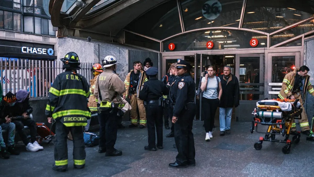 Νέα Υόρκη: Σύγκρουση δύο τρένων στο μετρό – Τουλάχιστον 24 τραυματίες