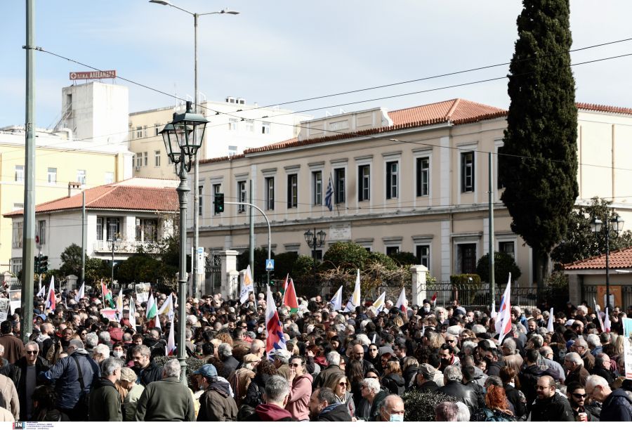 Πορεία του ΠΑΜΕ στο κέντρο της Αθήνας για την Παλαιστίνη – Ποιοι δρόμοι είναι κλειστοί – ΦΩΤΟ