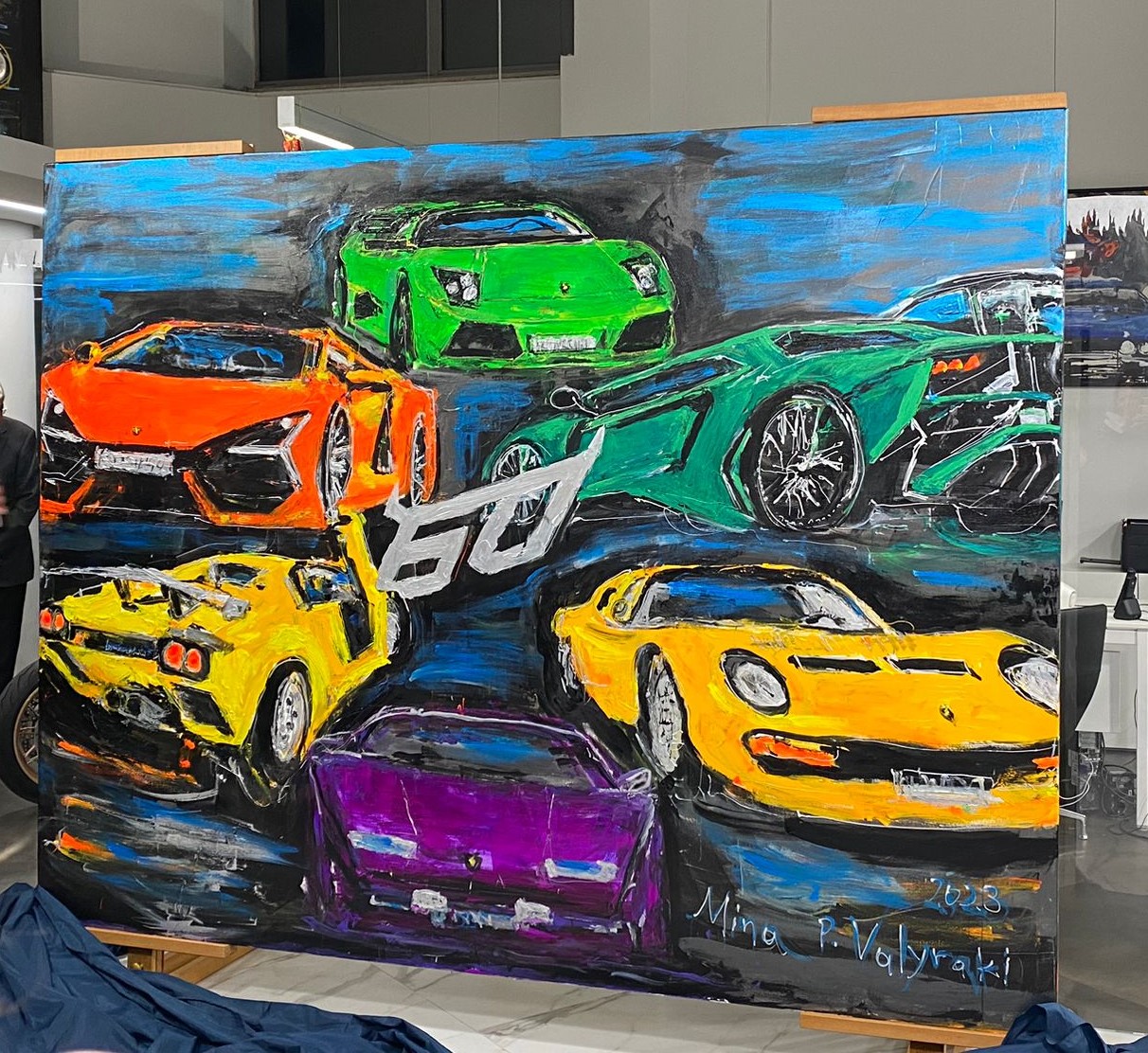 60 χρόνια Lamborghini σε έναν πίνακα: Αποκαλυπτήρια του έργου της ζωγράφου Μίνας Παπαθεοδώρου Βαλυράκη
