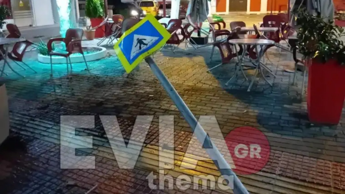 Εύβοια: Στιγμές τρόμου στα Ψαχνά – Αυτοκίνητο καβάλησε πεζοδρόμιο και παρέσυρε ότι βρήκε μπροστά του – ΒΙΝΤΕΟ