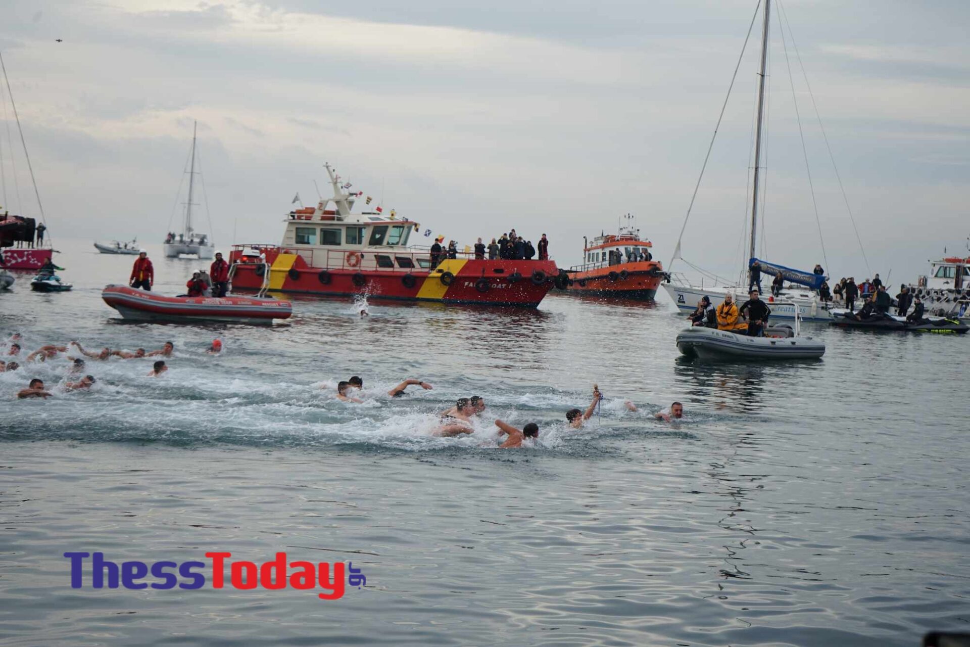 Θεσσαλονίκη- Θεοφάνια- σταυρός