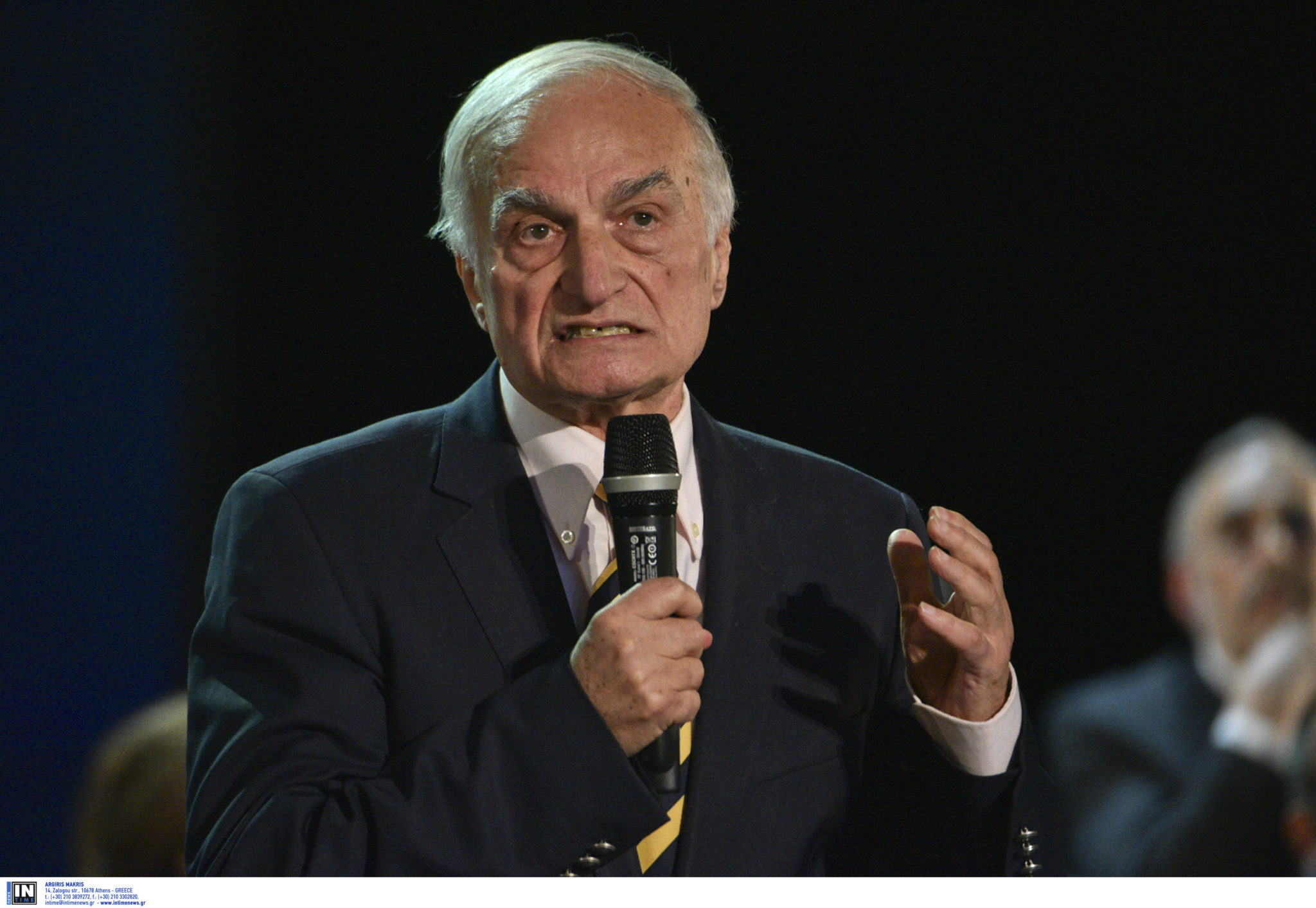 Μανώλης Μαυρομμάτης