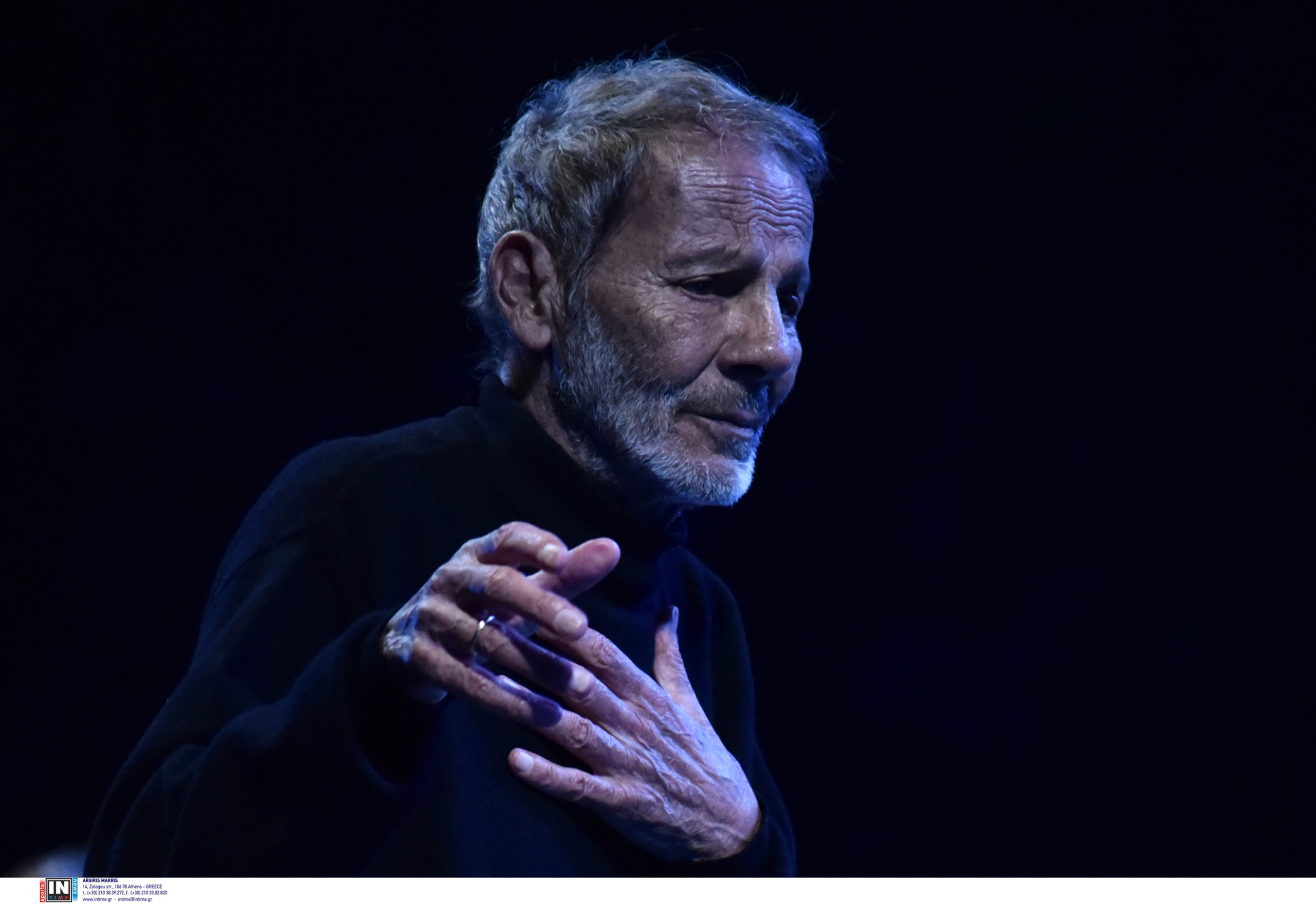 Σταύρος Ξαρχάκος