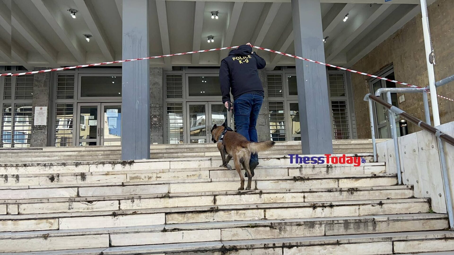 Θεσσαλονίκη: Βόμβα περιείχε ο φάκελος στα δικαστήρια