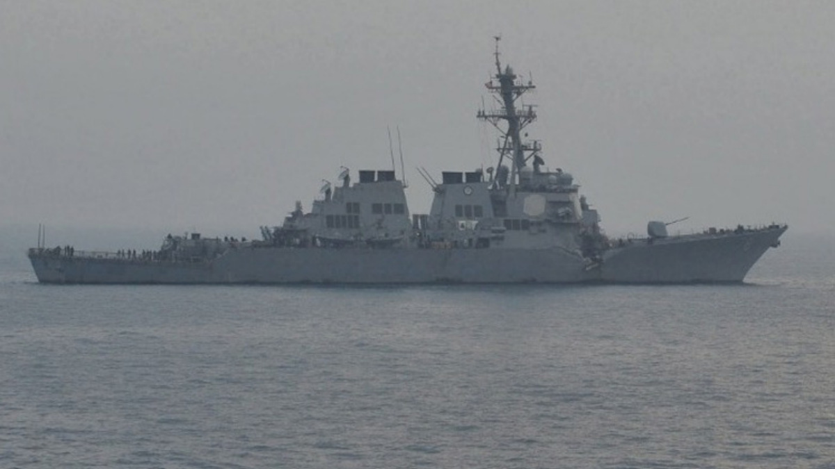 Η Ουάσινγκτον διεξάγει πλήγματα σε νόμιμη άμυνα κατά έξι αντιπλοϊκών πυραύλων πλεύσης των Χούθι