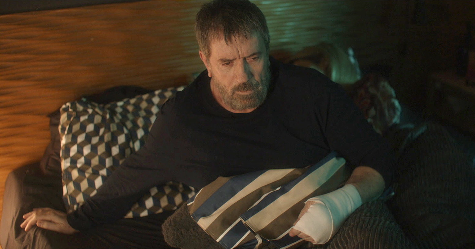 Κάνε ότι κοιμάσαι – Επόμενα επεισόδια: Ο Νικόλας αρχίζει να χάνει τον έλεγχο