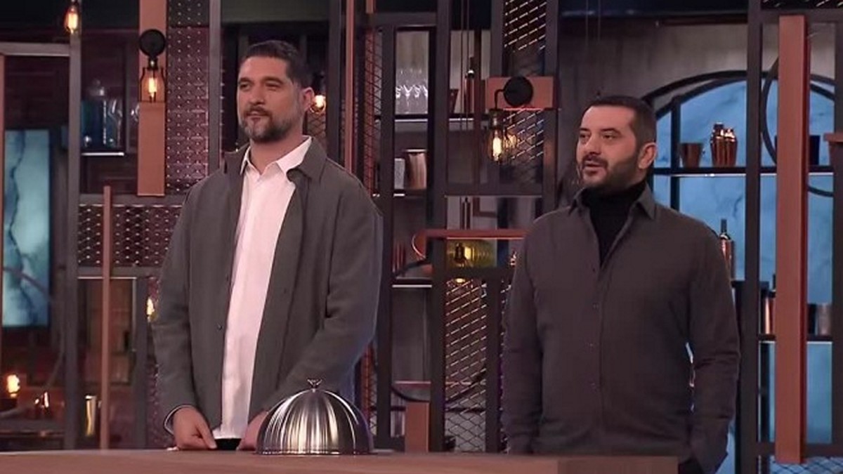MasterChef: Ο Πάνος Ιωαννίδης επέστρεψε, ο Σωτήρης Κοντιζάς έφυγε – ΒΙΝΤΕΟ