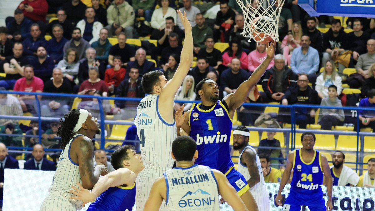 Καρδίτσα – Περιστέρι 84-95: Κέρδισε και «αγκάλιασε» την 3η θέση