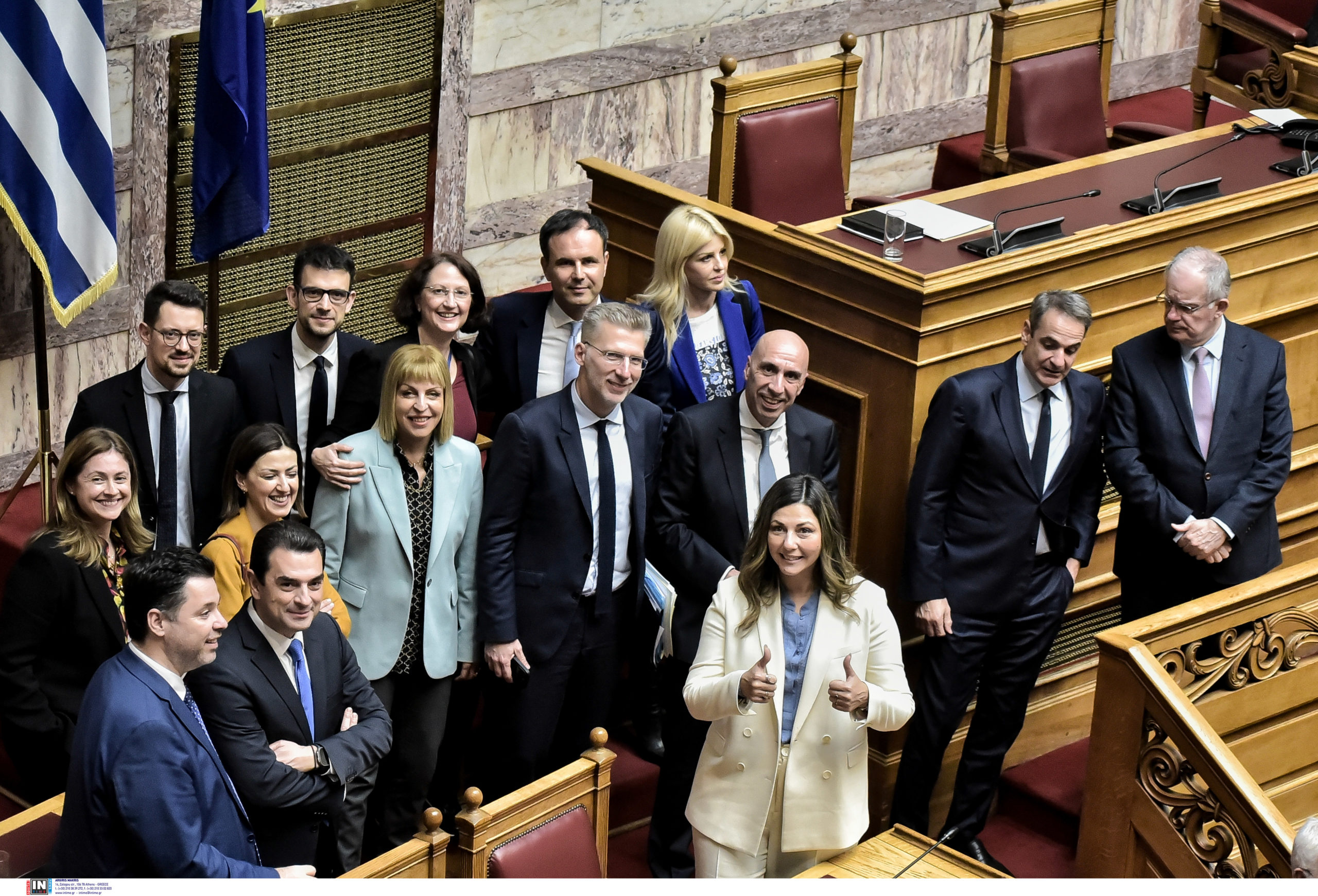 Βουλή- ομόφυλα ζευγάρια