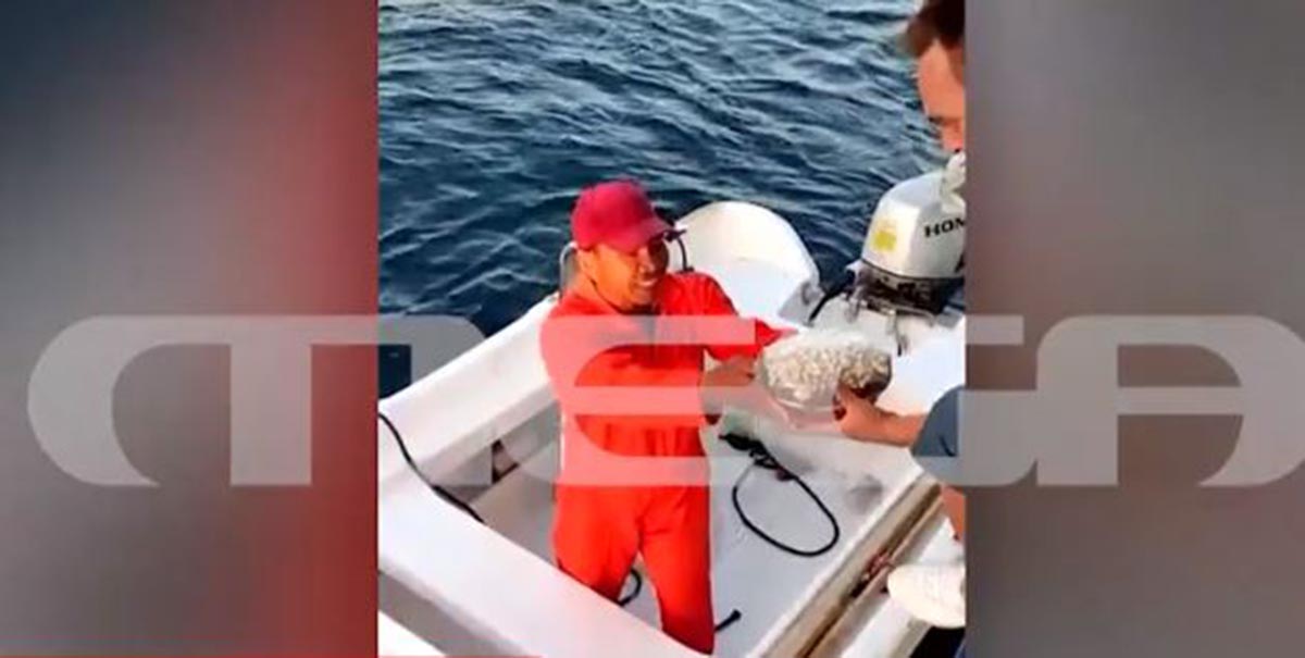 Γλυφάδα: Όταν ο Αιγύπτιος μετέφερε δώρα στον Τζόνσον