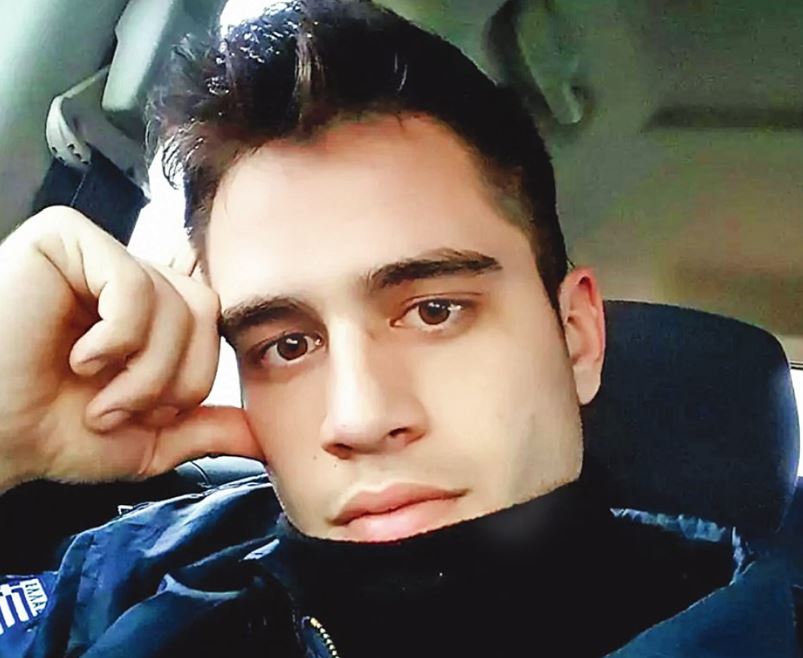 Βαγγέλης Μπαταρλής: «Μέσα από τα social media, βοηθάω παιδιά και κακοποιημένες γυναίκες» λέει ο ΤikToker αστυνομικός