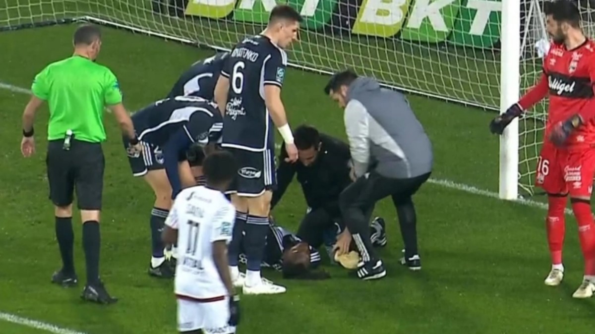 Γαλλία: Σοκ στο Μπορντό – Γκινγκάμπ – Παίκτης συγκρούστηκε στο κεφάλι και είναι σε τεχνητό κώμα