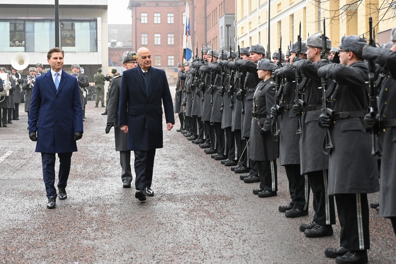 Ο Νίκος Δένδιας είδε το «φινλανδικό μοντέλο» για την θητεία – ΒΙΝΤΕΟ