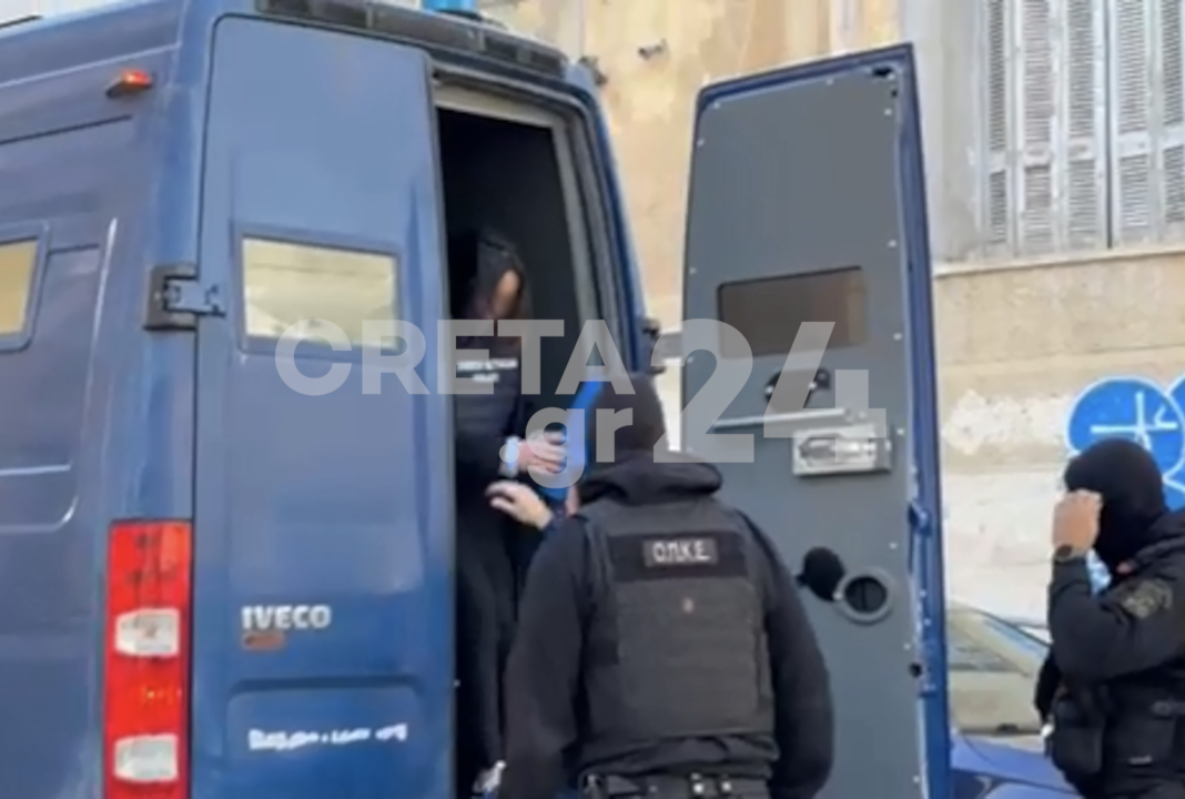 Ηράκλειο: Άρχισε η δίκη για την επίθεση με βιτριόλι