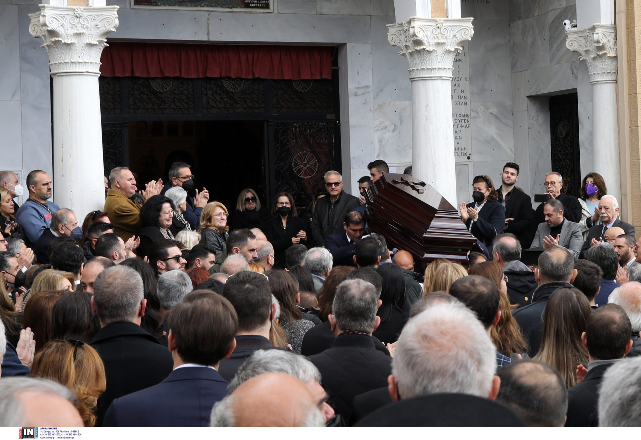 Λεωνίδας Γρηγοράκος: Πλήθος κόσμου στο τελευταίο «αντίο» στον πρώην υπουργό του ΠΑΣΟΚ