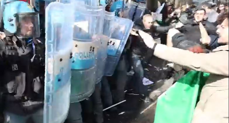 Ιταλία: Δέκα τραυματίες έξω από τα γραφεία της Rai σε κινητοποίηση ακτιβιστών