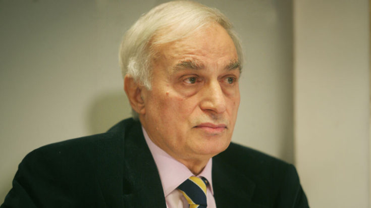 Μανώλης Μαυρομμάτης